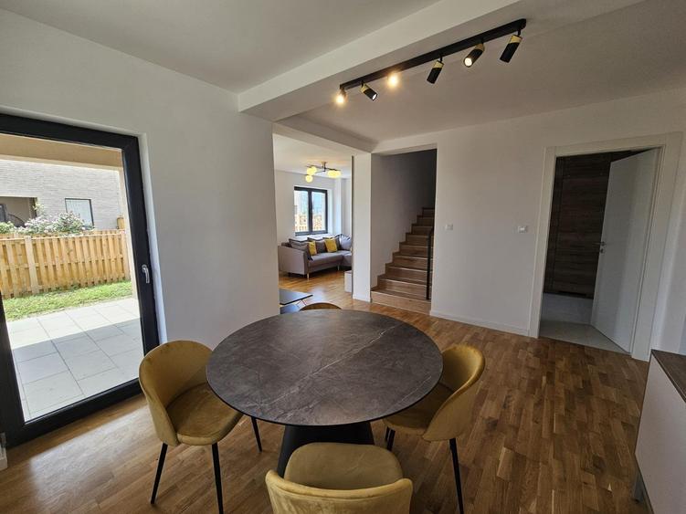 Liziera de Lac de vanzare vila 4 camere mobilat/utilat LA CHEIE! - 3