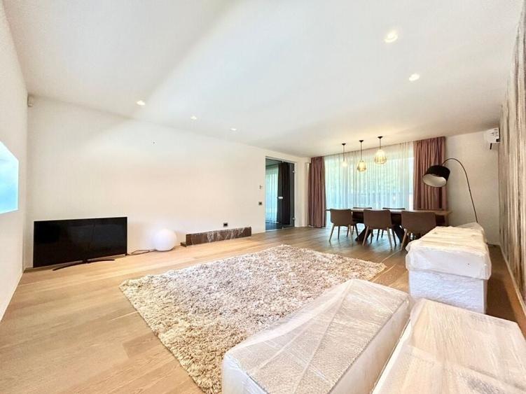 Villa with modern architecture, heated pool, 1000sqm yard, Iancu Nicolae area - 6