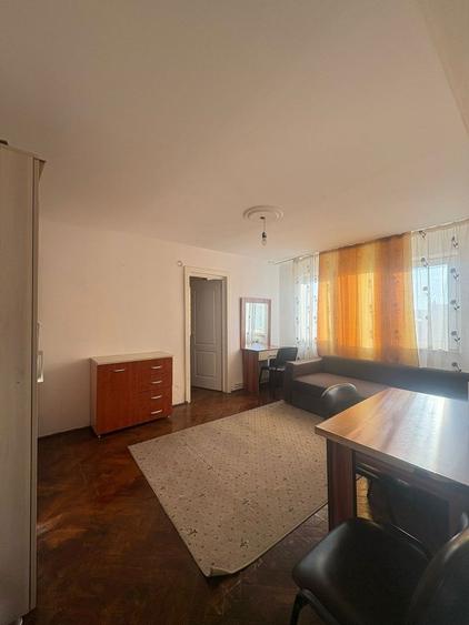 Inchiriez apartament cu 2 camere zona piata Decebal - 3