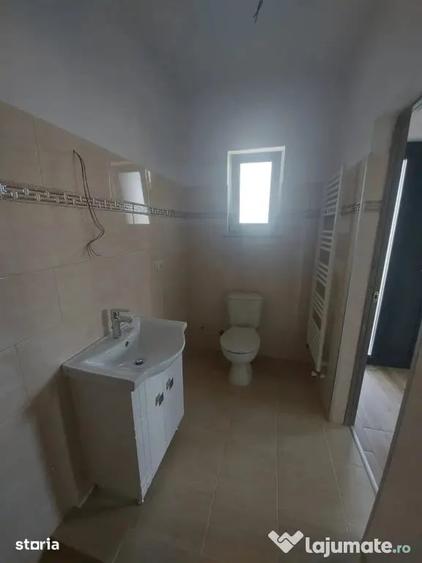 Casă cu 3 camere cu Teren 350 Mp în Ipotești