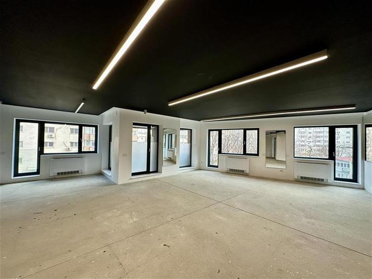 Spatiu de birou de inchiriat - 121 mp  - mentenanta inclusa - 2