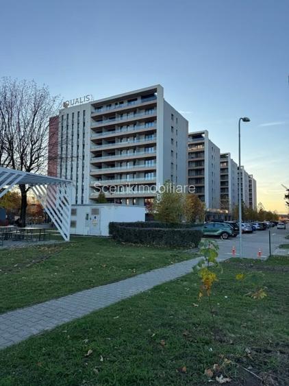 Mall Coresi, Qualis 2, ap cu doua camere modificat open - space, GENEROS, 65 mp