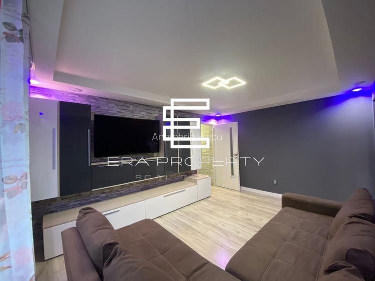 Apartament 2 camere de închiriat - amenajat modern | Zona Vasile Aaron Apartament 2 camere de închiriat - amenajat modern | Zona Vasile Aaron