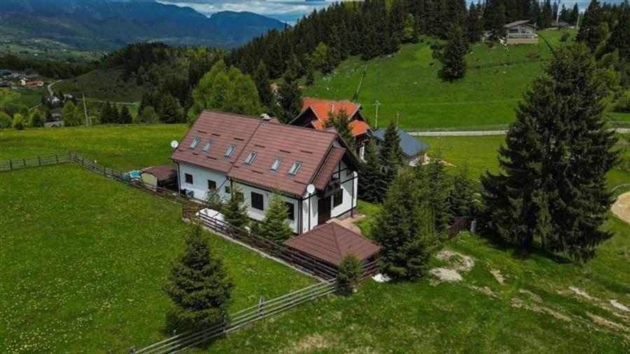 Sanctuar montan,fin amenajat si echipat,decor autentic romanesc,Bran, Fundata,Br - 27