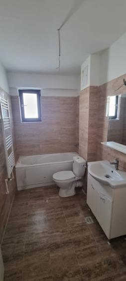 Apartament 3 camere, 78 mp, zona George Enescu - 6