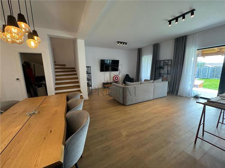 Duplex superb - mobilat - toate utilitatile - zona excelenta - 1