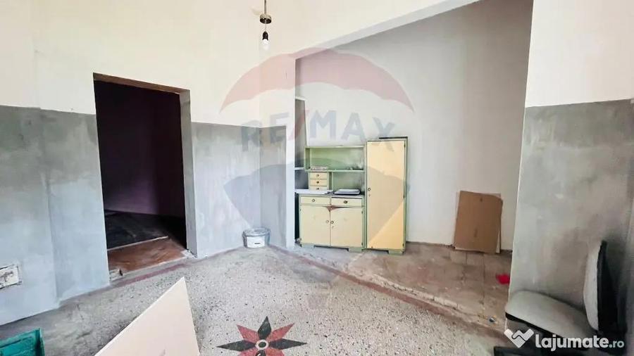 Casa cu 3 camere pe strada Eminescu - 4