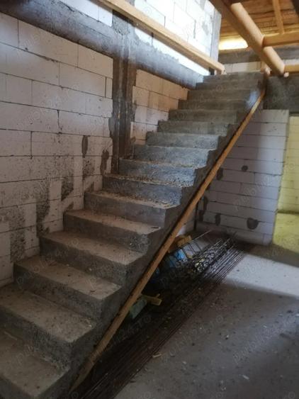 Casa de vanzare in comuna Ganeasa - 2