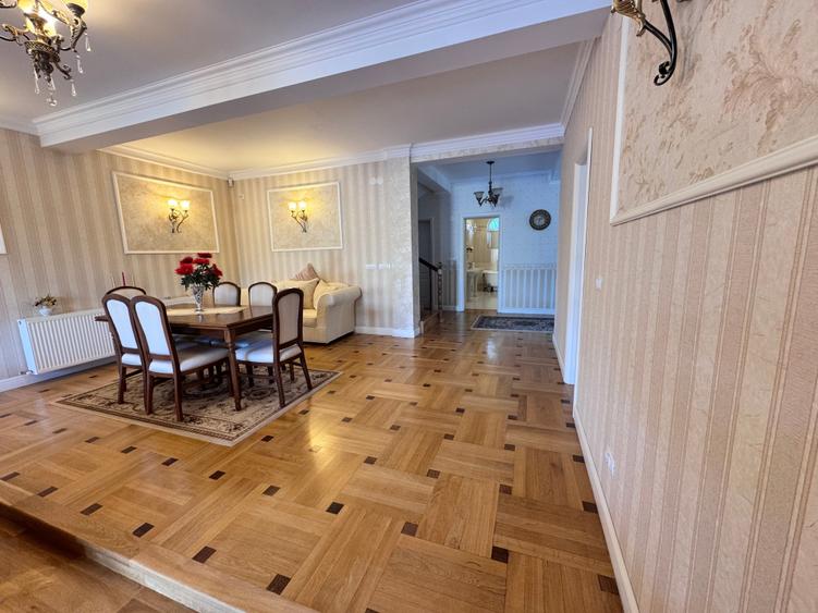 Casa deosebita sector 4 P+1+M. 6 cam.Util 418mp. Teren 1638mp - 23