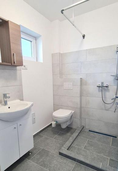 Casa semimobilata semiutilata in Cartier Izvor Tarlungeni... - 2