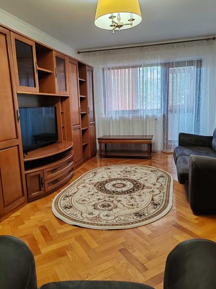 Inchiriez apartament 2 camere, ultracentral - 4