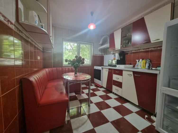 Dristor metrou apartament spatios 3 camere - 7