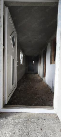 Casa noua la gri + teren 4316 mp DN67, Tele?ti, Gorj - 4