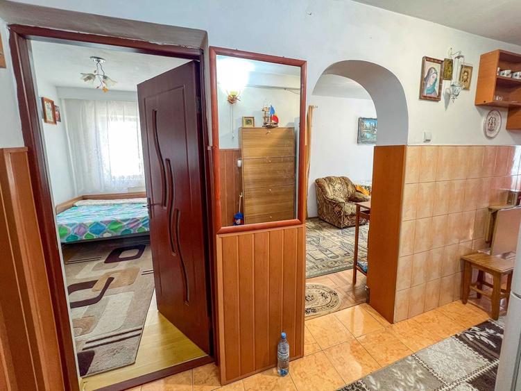 Apartament de vanzare, 3 camere, Semidecomandat, Mobilat & Utilat - 8