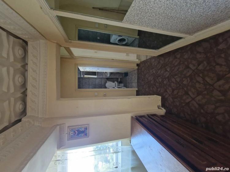 Inchiriez apartament in blocul M1 - 5