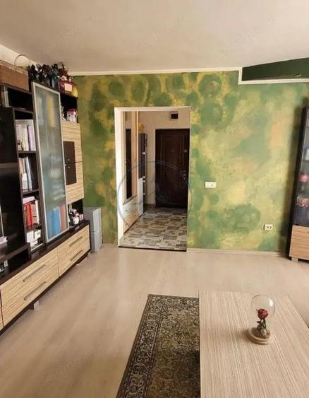 Apartament 3 camere zona Calea Moldovei - 1