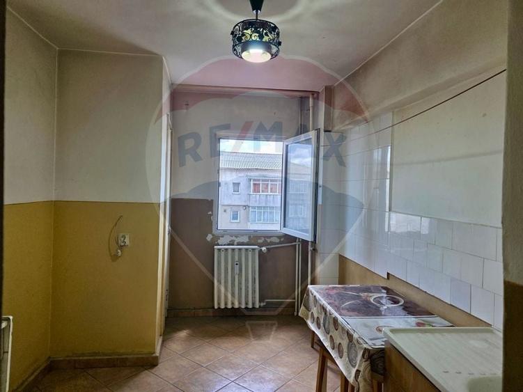 Apartament cu 3 camere decomandat de vanzare, zona Orizont - 5