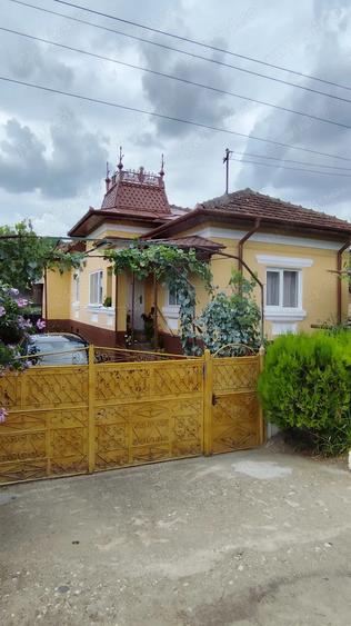 Casa de vanzare 5 camere plus 3,5 ha pamant .com. Scundu Sat Blejani - 3