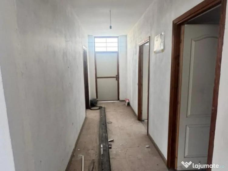 Casa la cheie, ideala birou sau locuinta 75mp utili, zona Br - 5