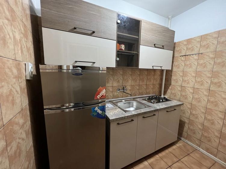 Inchiriez garsoniera zona Vatra Luminoasa - 5