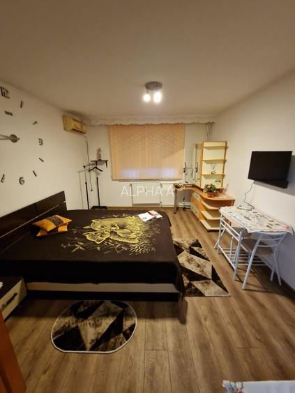 Far-Billa-garsoniera, mobilata și utilata