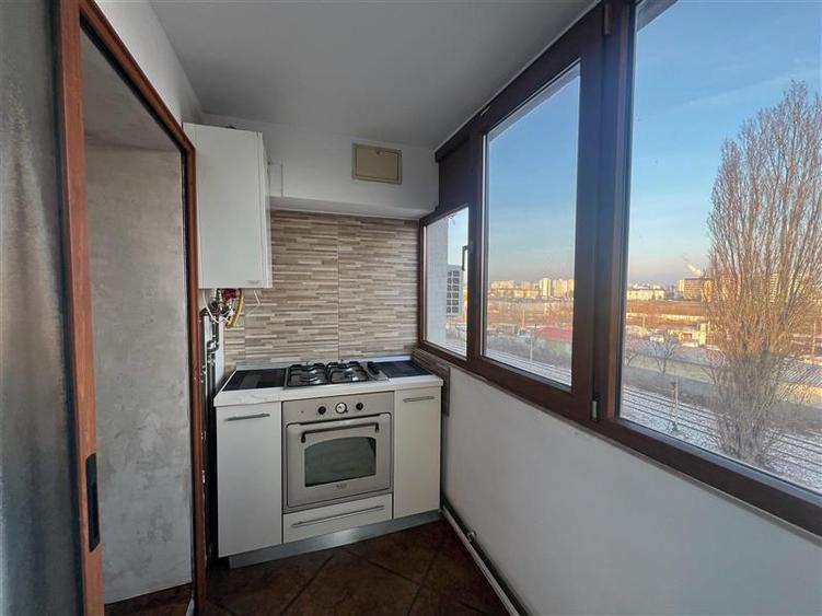 Apartament de vânzare cu 3 camere in Nicolina - 10