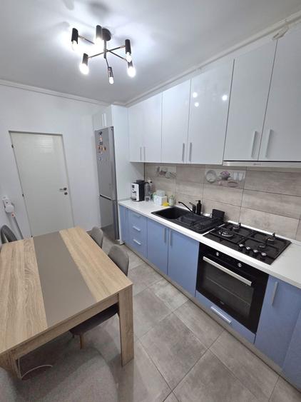 Apartament 2 camere de vanzare aproape de metrou - 1