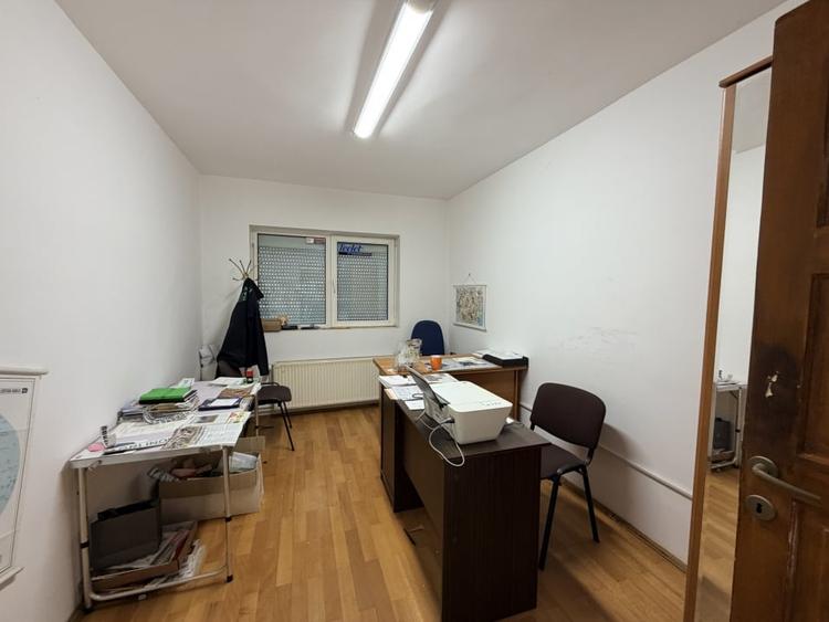 Spatiu ideal birou 3 camere Timisoara Chisodei - Comision 0% - 4