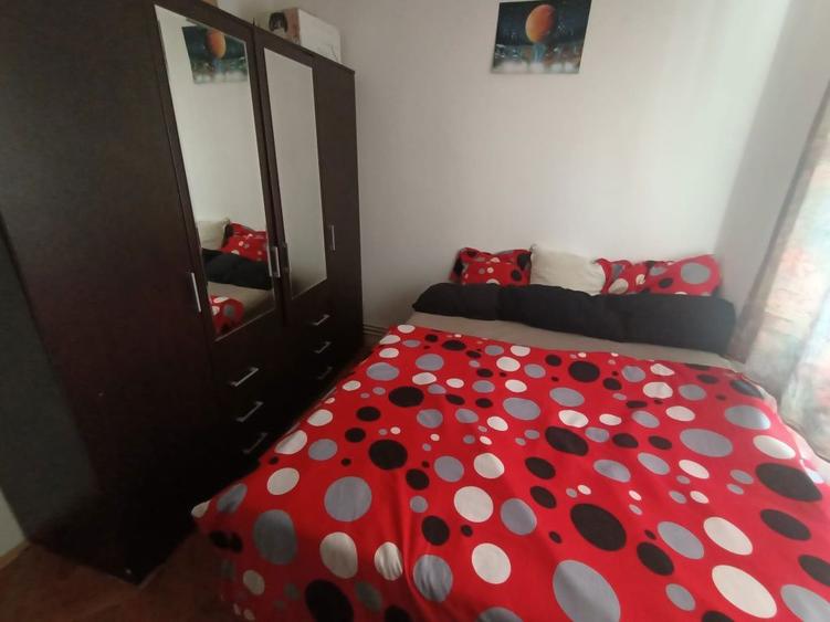 Inchiriez apartament 2 camere Girocului - 1