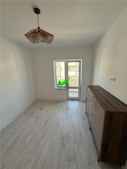 Apartament cu 3 camere decomandat în Hipodrom 3