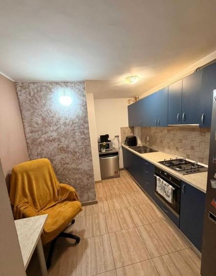 DE VANZARE-APARTAMENT 2 CAMERE-DECOMANDAT-DACIA - 1