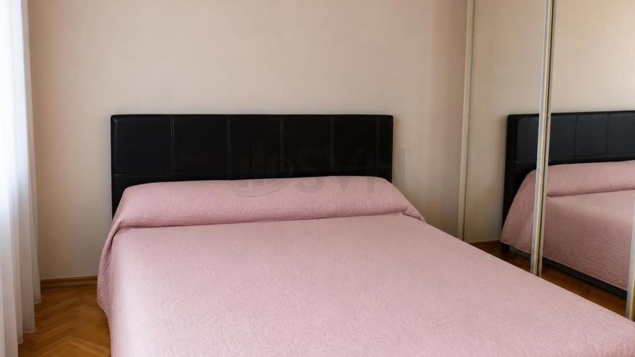 Apartament cu 4 camere decomandat, mobilat în Turda