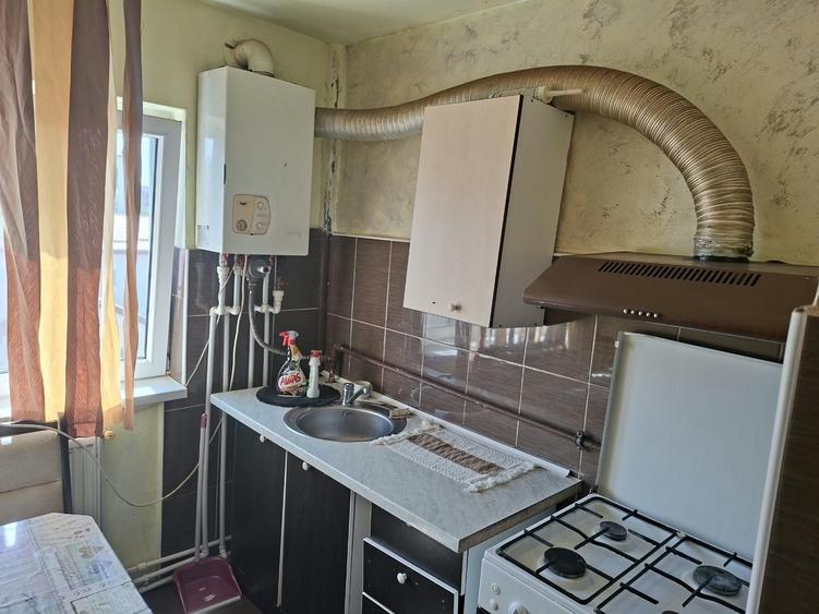 Apartament cu 2 camere semidecomandat în Exterior Vest