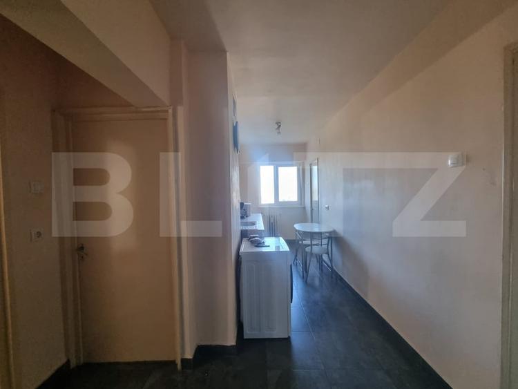 Apartament de inchiriat cu 2 camere, 50 mp, zona Rotonda - 9