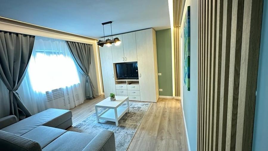 Apartament SUPERB 2 camere - zona Domenii - 1