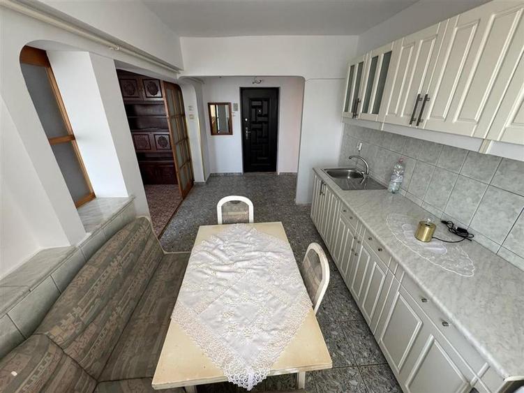 Apartament 2 camere 55mp, etaj 8 cu acoperis, mobilat, liber - 4