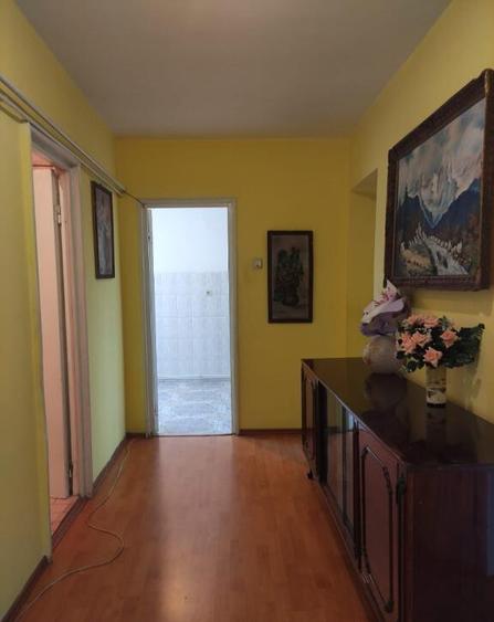 Apartament 4 camere confort 1 zona Garii , Liber - 1