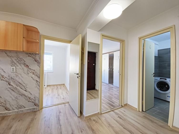 Apartament cu 3 camere, decomandat, zona Primaverii, Manastur - 1