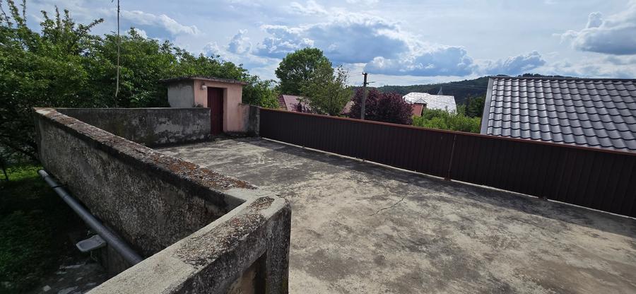 Vânzare proprietate - Casă tip conac, teren și anexă, într-un cadru natural spec - 20