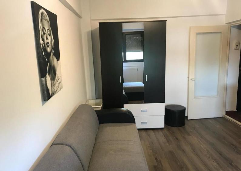 Garsoniera Unirii Centru - Biblioteca Judeteana - 4