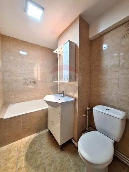 Apartament cu 3 camere de vanzare in zona Pod - 6