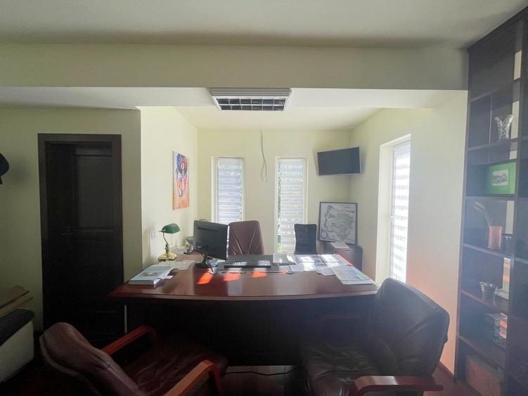 Spațiu de birouri / clinică de vanzare - 31