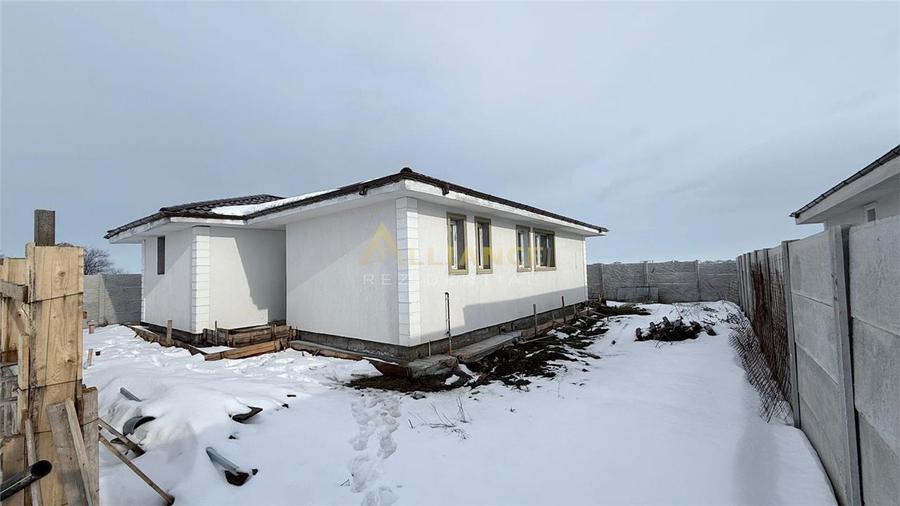 Casa Individuala - 4 camere - 3 bai - 370mp teren - 2