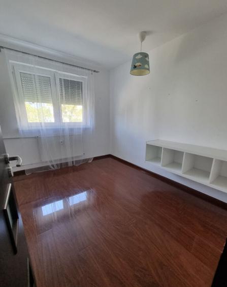 Apartament 4 camere decomandat Titan - 4