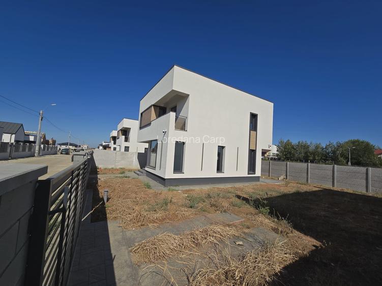 Vila individuala - 4 camere - 3 bai - 200m de STV - incalzire pardoseala Vila individuala - 4 camere - 3 bai - 200m de STV - incalzire pardoseala
