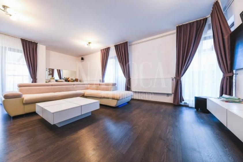 Casa 5 camere de vanzare in Floresti - 1