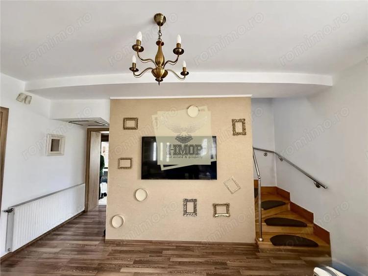 Casă cu 6 camere cu Teren 654 Mp în Central