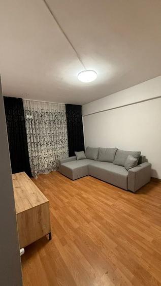 Apartament cu 3 camere decomandat în Brestei