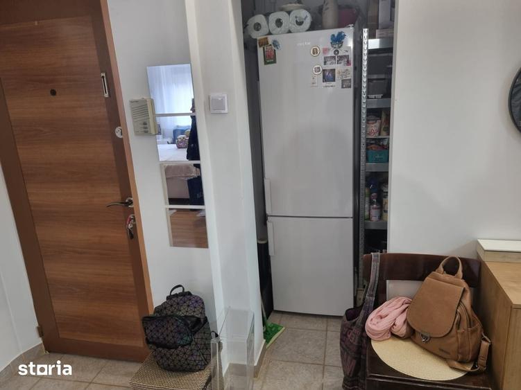 Apartament cu 2 camere decomandat în Piața Centrală