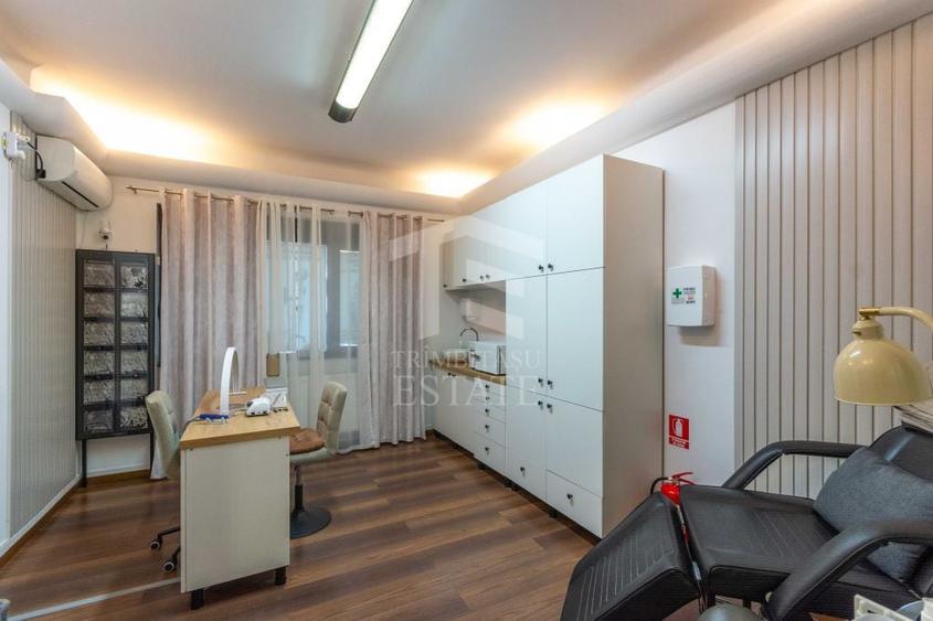 Apartament cu 5 camere semidecomandat în Kiseleff